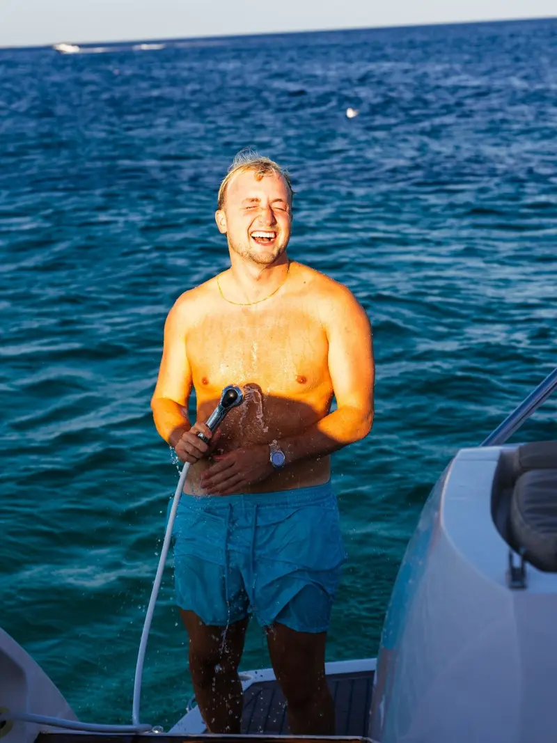 好不惬意!巴特勒ins晒休赛期休闲照与训练照与球迷分享