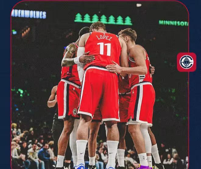 烂到家!快船彻底沉了,赛季6次领先10分+被翻盘,1数据倒数第一