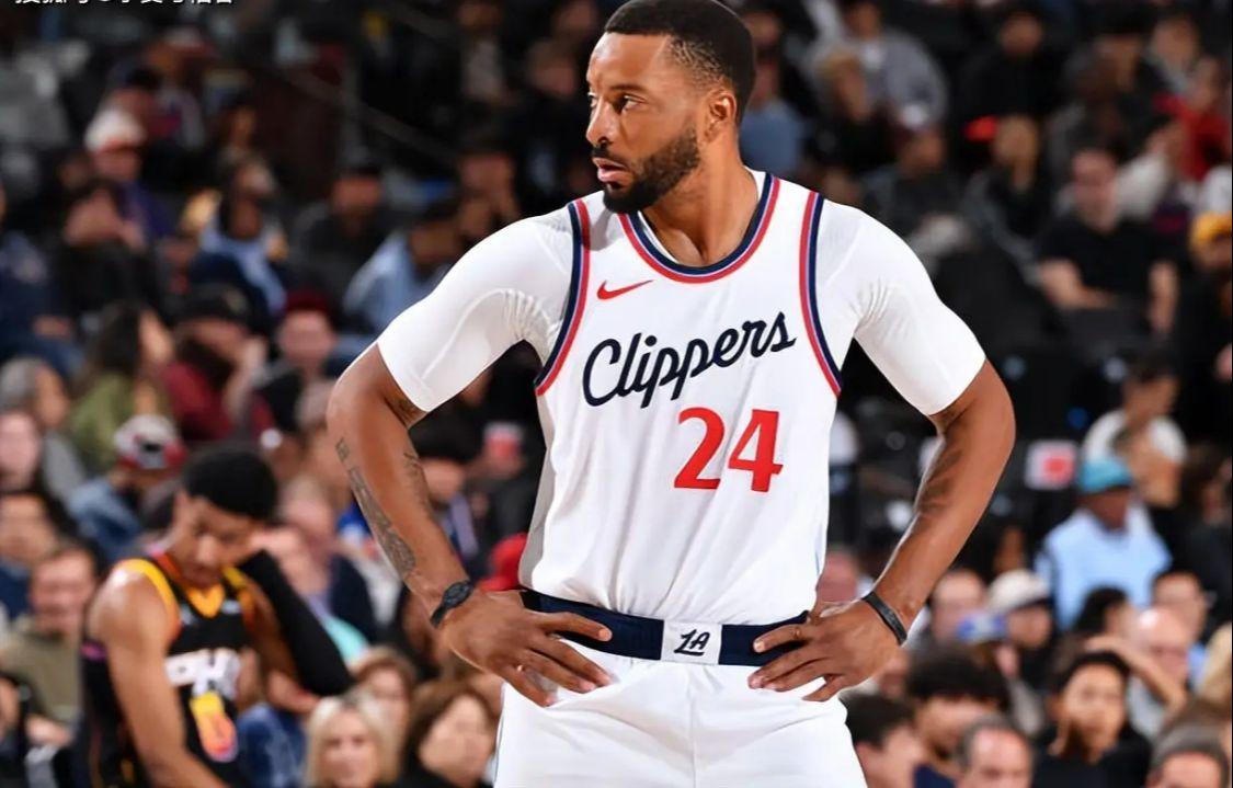 烂到家!快船彻底沉了,赛季6次领先10分+被翻盘,1数据倒数第一