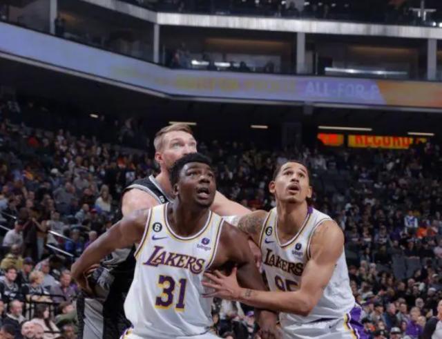 1673172102979054582.png 足球比赛在线直播观看免费-【人物】科比同姓氏奥尼尔表现 拖布一人就是OK组合