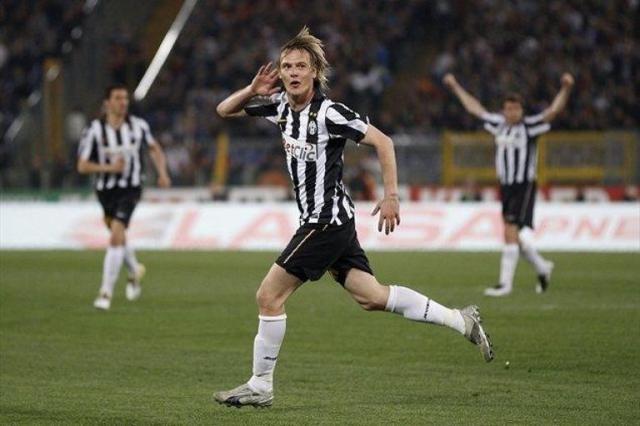 1660364069835007297.jpeg 足球比赛在线直播观看免费-梁熙明:签下科斯蒂奇,尤文两翼都飞起来了